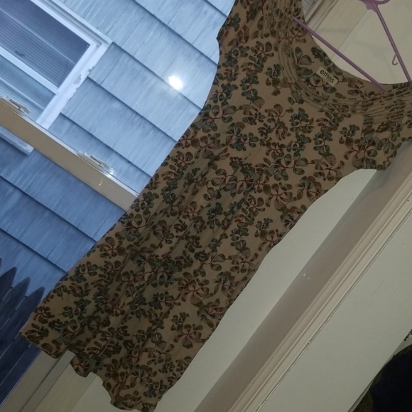 Comfy and beautiful ecofriendly dress - Picture 2 of 5